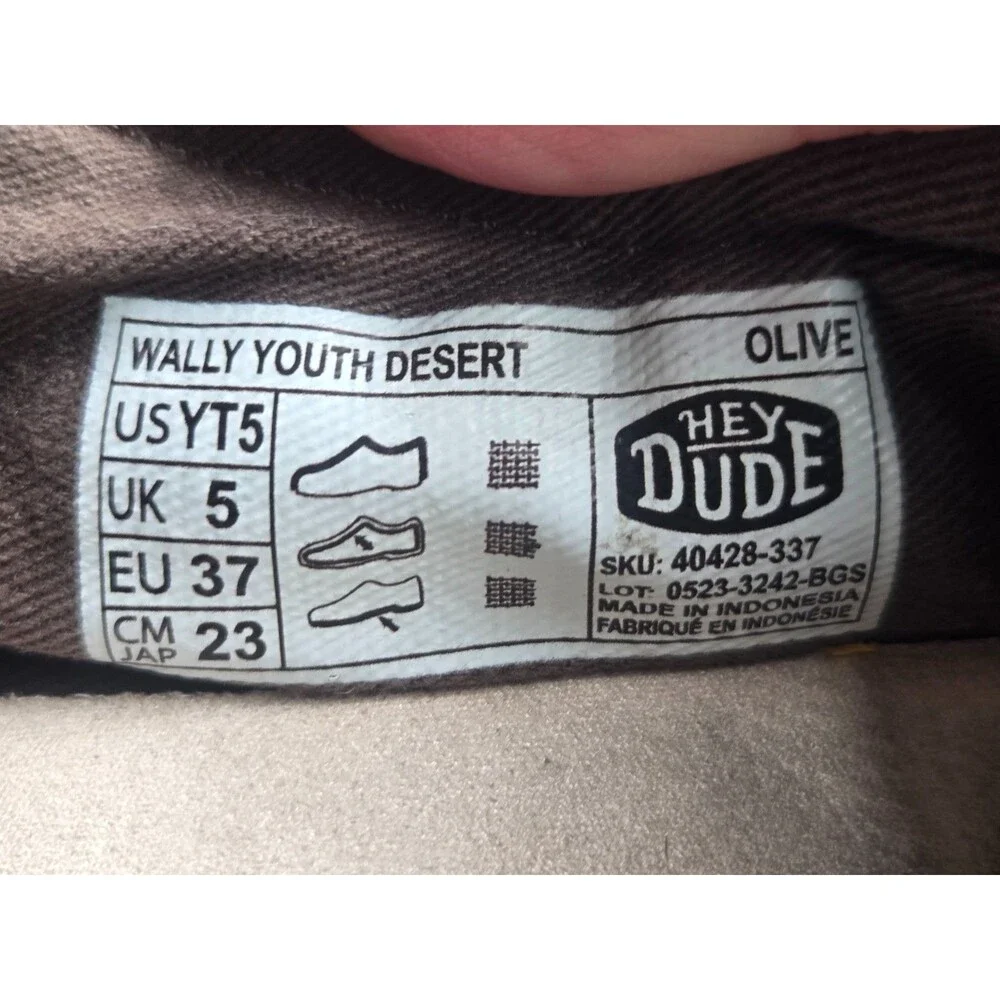 Hey Dude Wally Slip on Canvas Shoes Youth Size 5 Desert Print